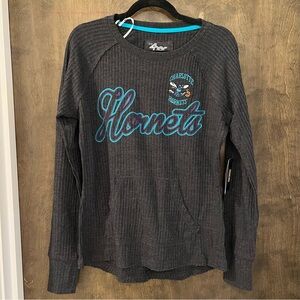 NBA Charlotte Hornets Long Sleeve Shirt, Size Medium